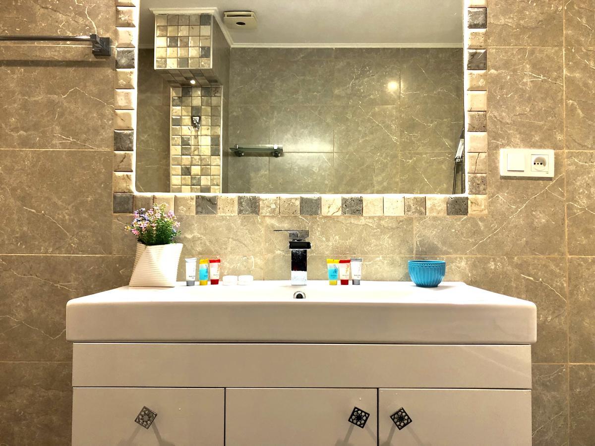Flat 139 - Old Tbilisiアパートメント エクステリア 写真